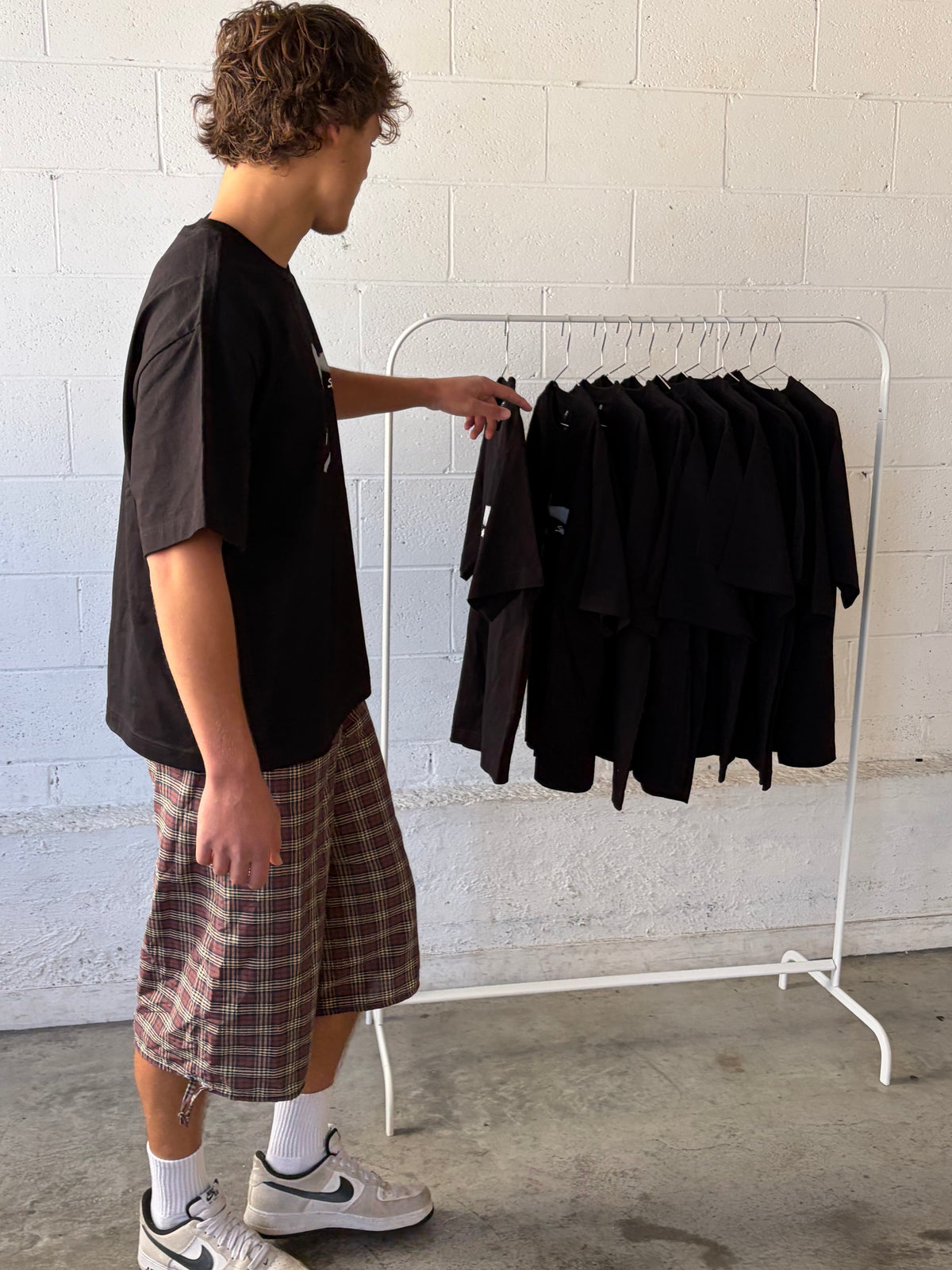 Check shorts